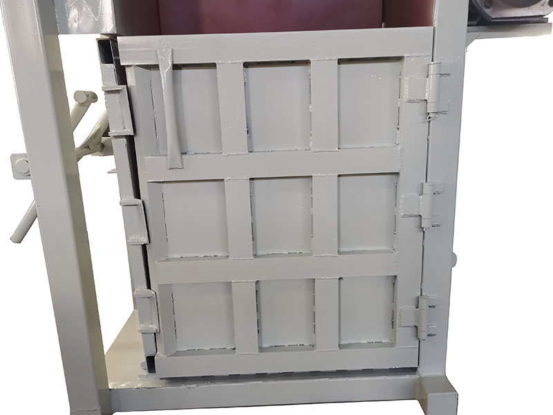 半自動(dòng)打包機(jī)1 半自動(dòng)打包機(jī)1